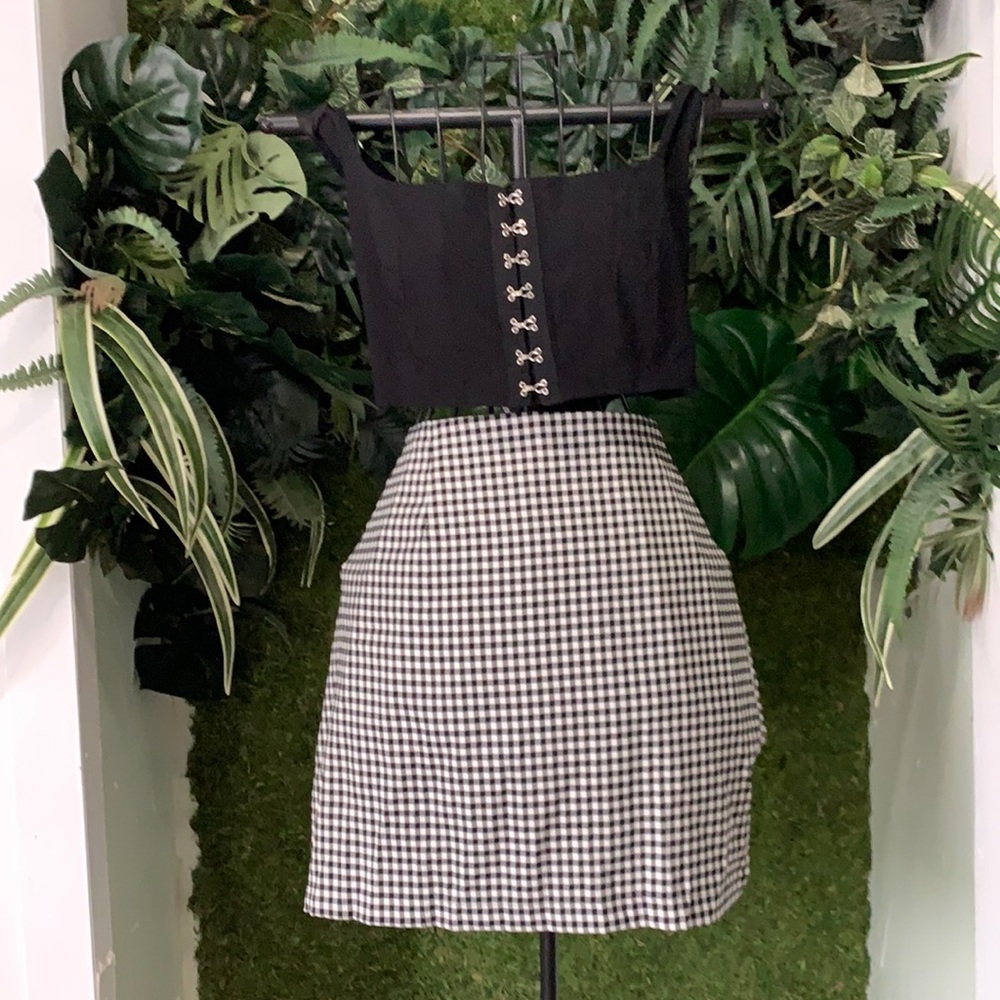 NWT Poster Grl crop top